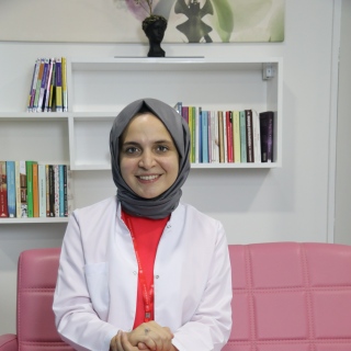 Uzm. Dr. Fatma Nur Ar