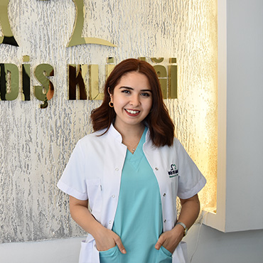 Dr. Elif Melda am