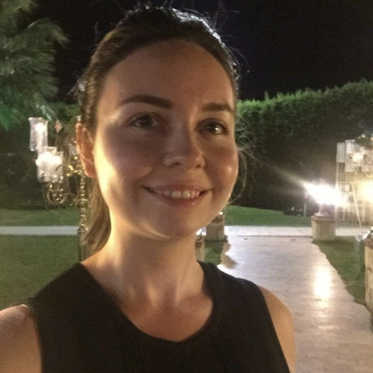 Dr. Aynur Bayhan