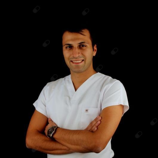 Dr. Arman Kömür