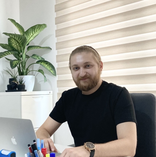Uzm. Dr. Murat Yön