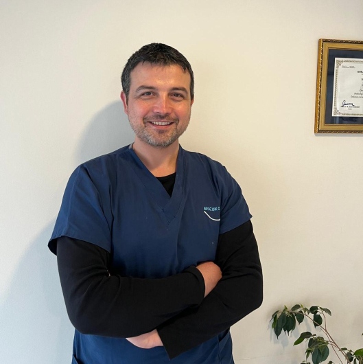 Dr. Mustafa Özgür