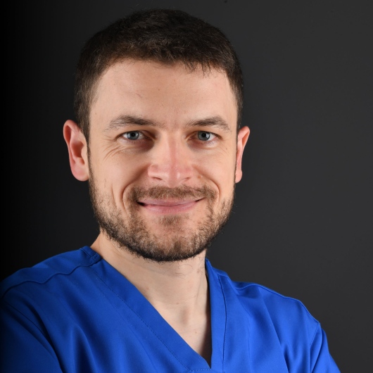 Uzm. Dr. İbrahim Şener