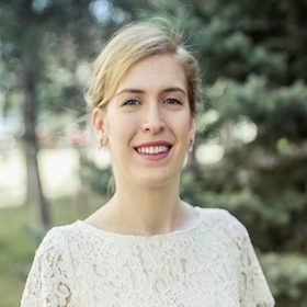 Dr. Begüm Ulaşan