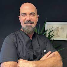 Op. Dr. Akın Demiralay