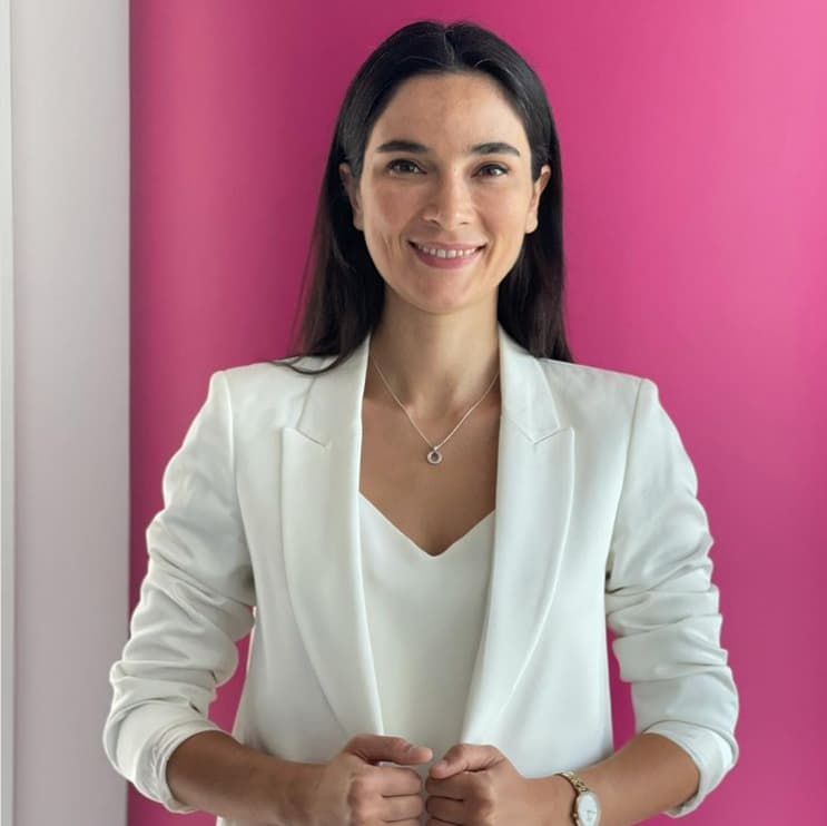 Op. Dr. Dürdane Keskin